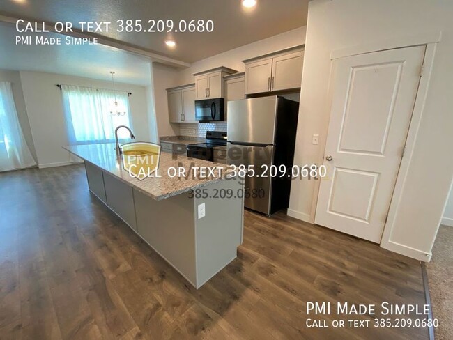 Building Photo - 671 W 1435 S