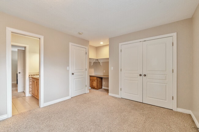 Building Photo - 1306 E 5250 S