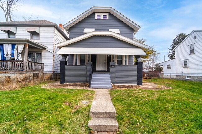 Building Photo - 210 Brehl Ave