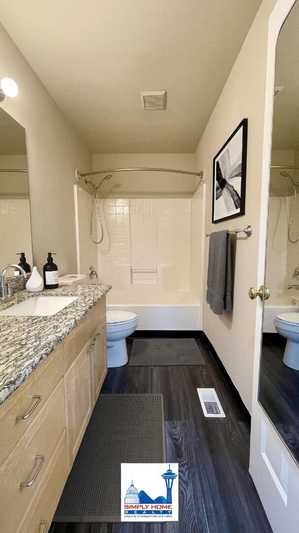 Building Photo - Step Inside this beautiful Home in Tacoma!