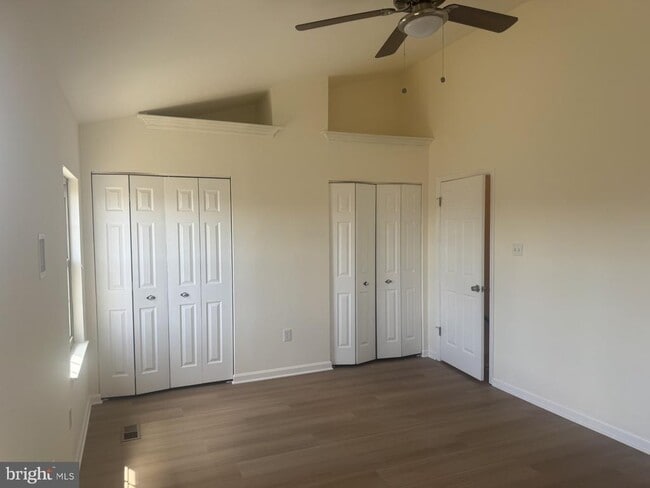 Building Photo - 90 English Run Cir