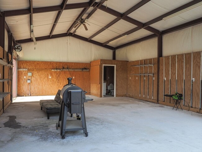 Building Photo - 1020 US-280