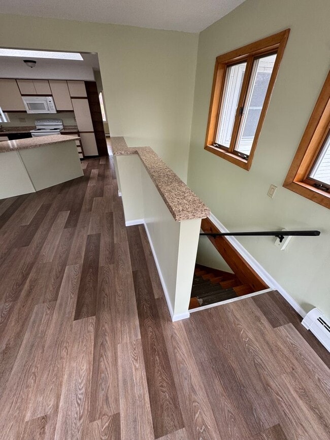 Building Photo - Upgraded 3 Bedroom Home with Garage and Basement