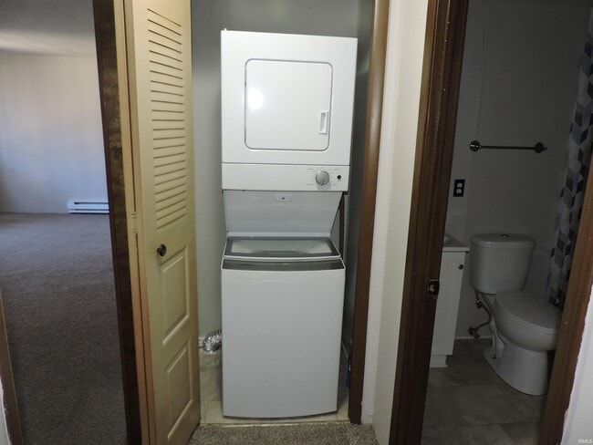 Building Photo - 125 W Orange St