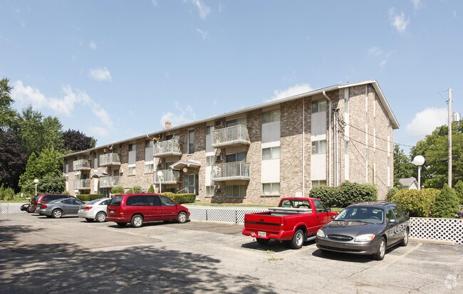Primary Photo - Harvest House Apartments