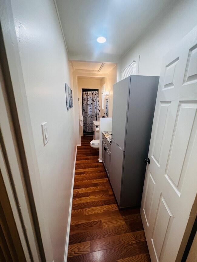 Building Photo - 9531 E Avenue T12