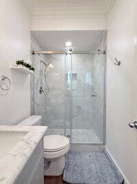 Building Photo - 16004 Cascade Dr