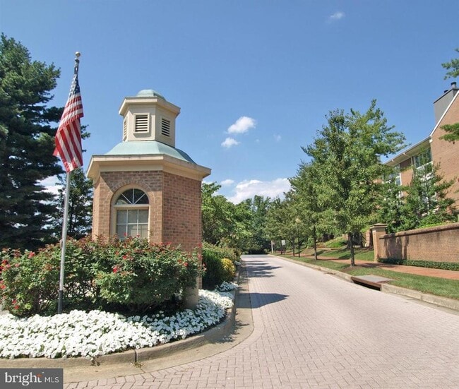 Building Photo - 10912 Brewer House Rd