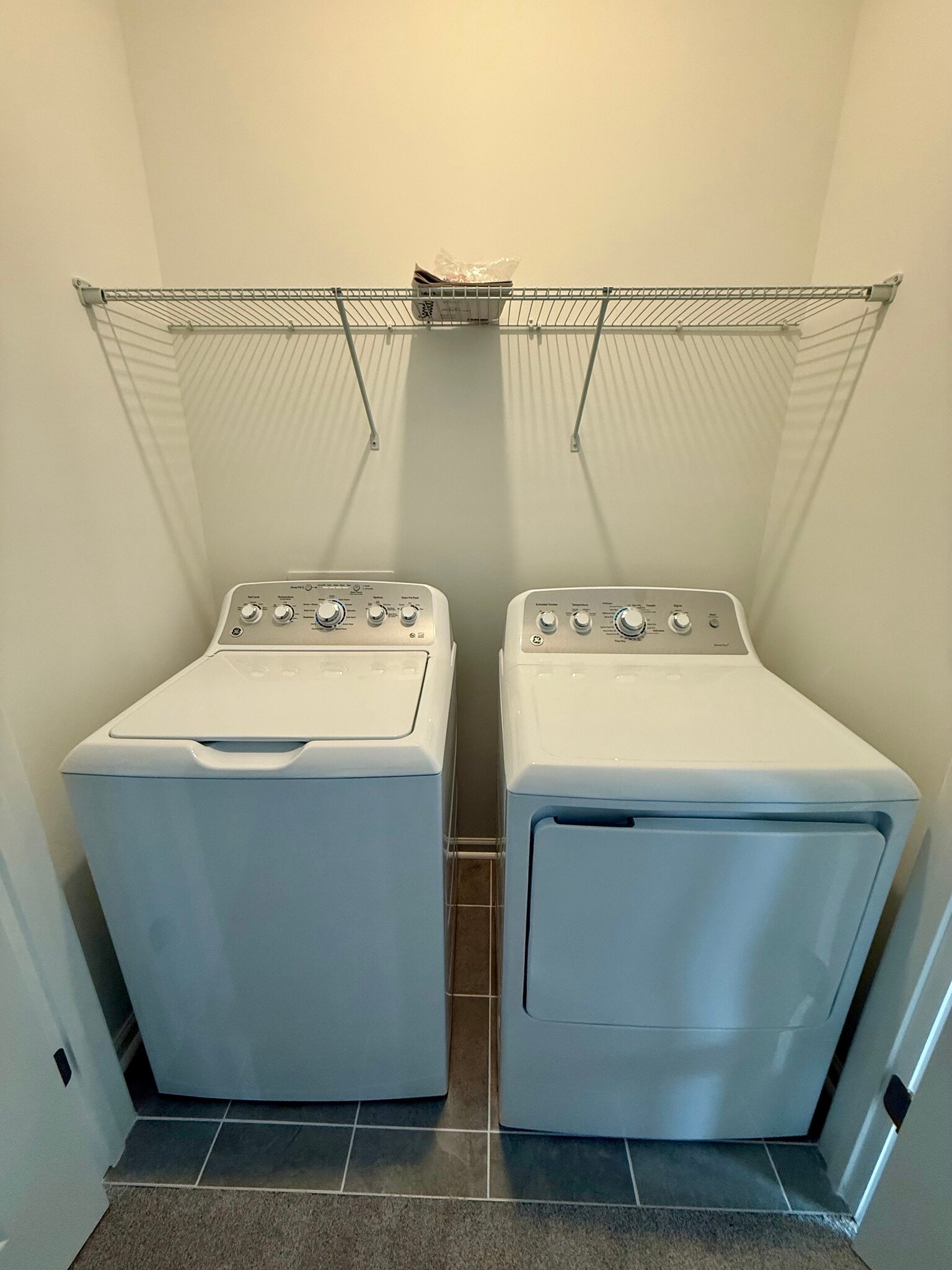 Laundry Room - 551 Silver Star Blvd