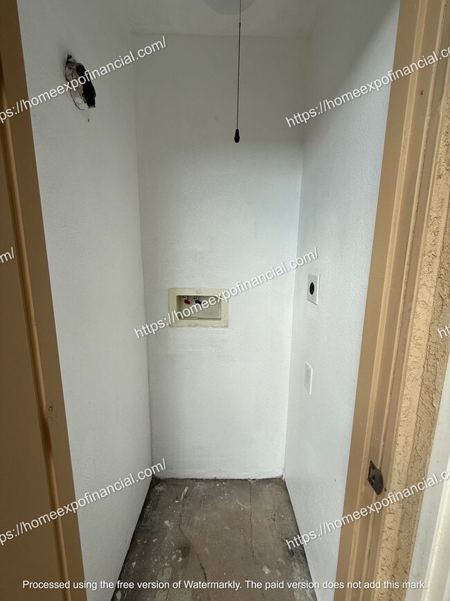 Building Photo - Nice Home For Rent