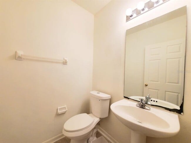 Building Photo - 1513 Deer Tree Ln