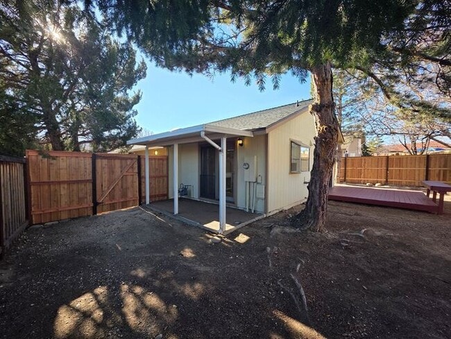 Building Photo - Extensively Renovated 3-Bedroom Home in Desirable Northwest Reno