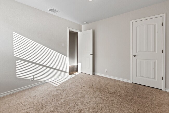 Building Photo - 13349 Bearded Flt