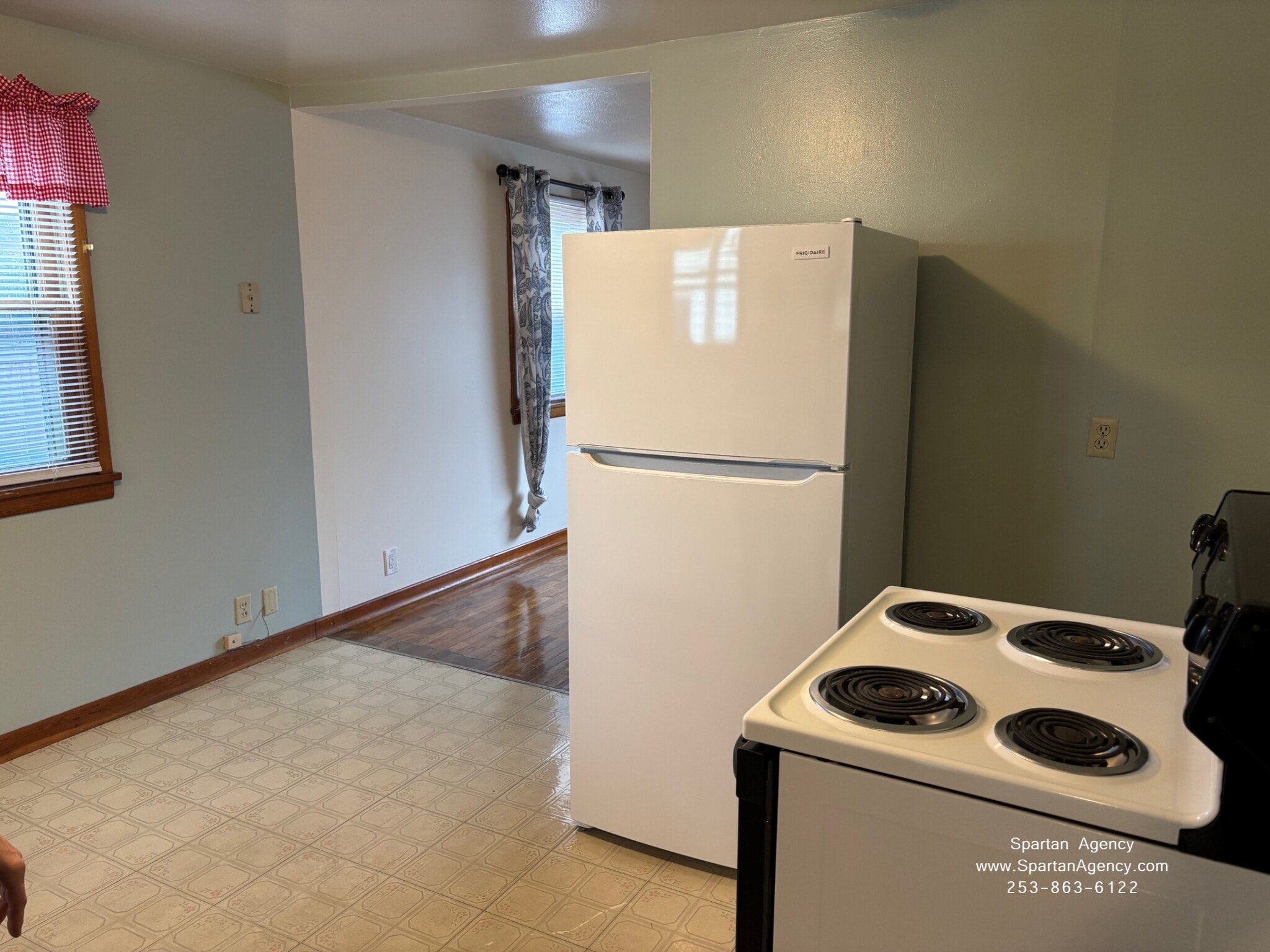 Building Photo - 509 16th St SW