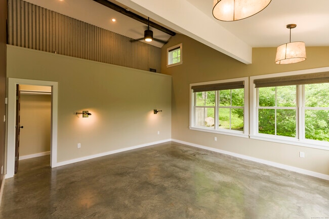 Building Photo - 3700 Durham Rd