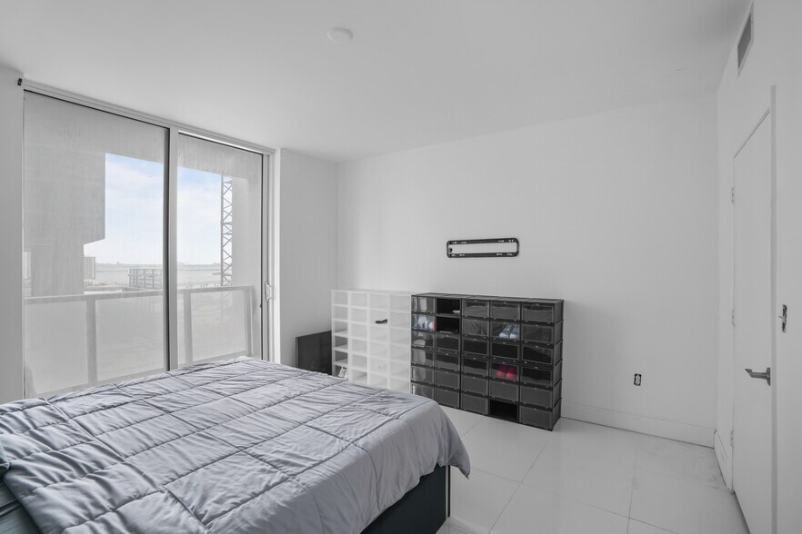 Building Photo - 244 Biscayne Blvd