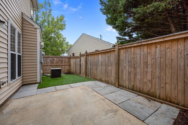 Building Photo - 7805 Jeffrey Alan Ct