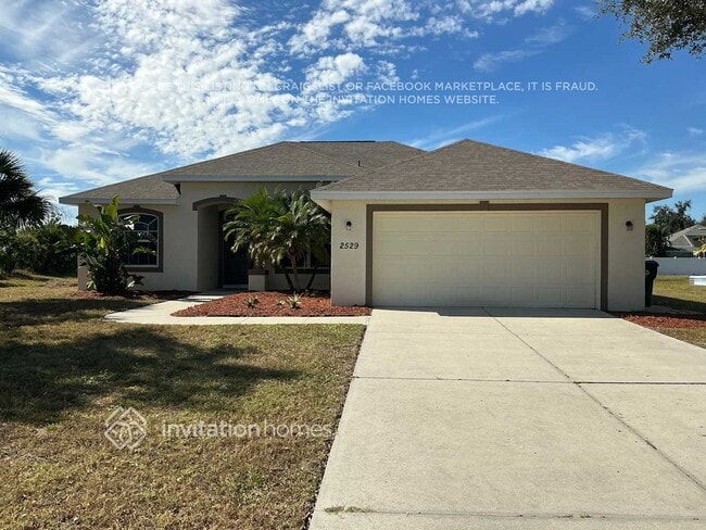 Building Photo - 2529 Pan American Blvd