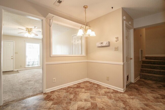 Building Photo - 3059 Woody Ln