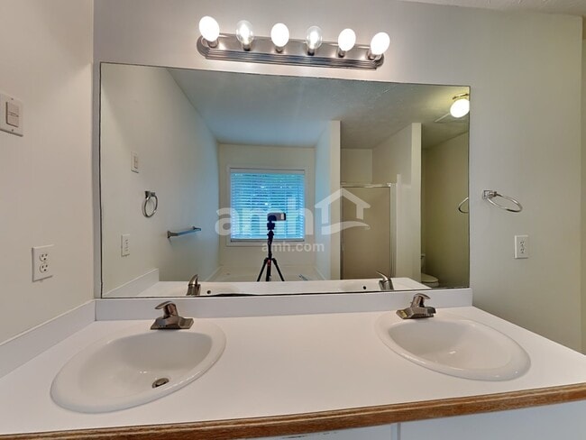 Building Photo - 1377 Bramlett Forest Ct