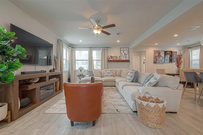 Building Photo - 23611 Blackhaw Blossom Ln