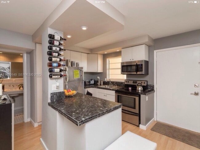 Building Photo - 947 Lenox Ave.