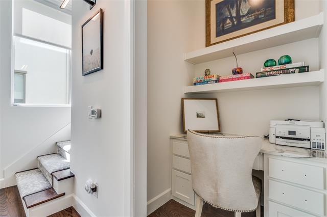 Building Photo - 3515 Normandy Ave