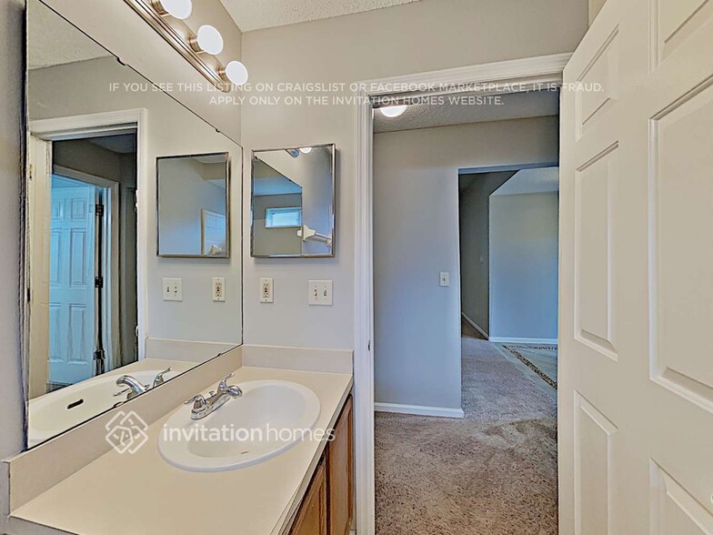 Building Photo - 11190 Wyndham Hollow Ln