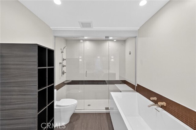 Building Photo - 855 Santa Ana St