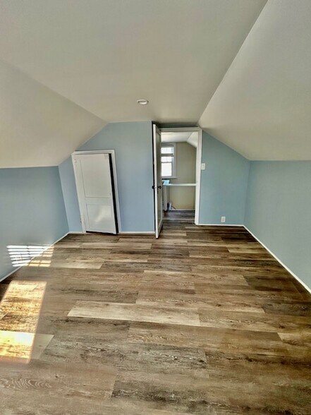 ATTIC - 10 Vernon Ave