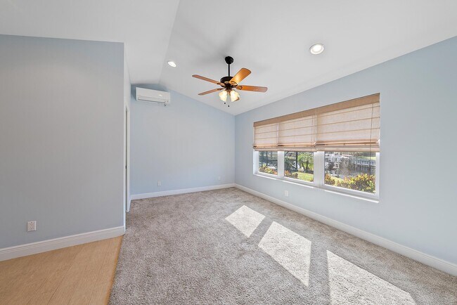 Building Photo - 1260 SW 25th Ln