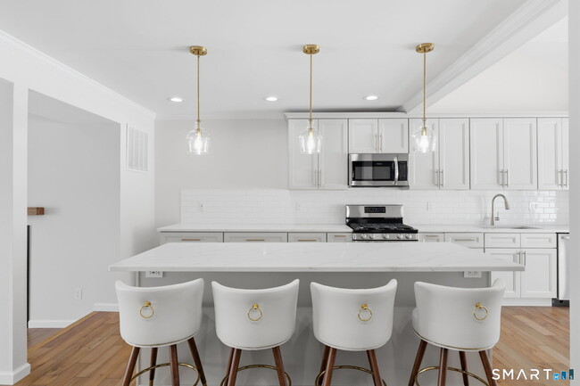 Building Photo - 193 Cypress Rd