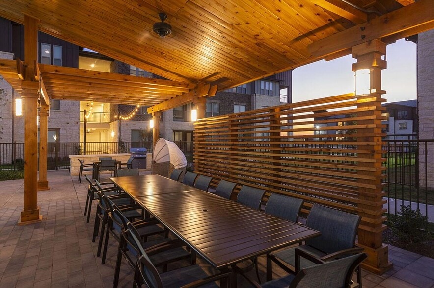 Building Photo - 3230 FM 1463 Rd