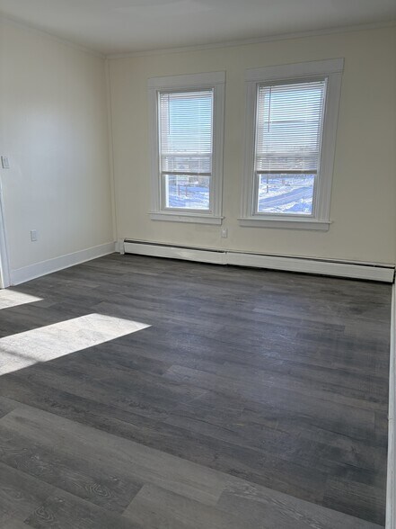 Livingroom - 574 W Main St