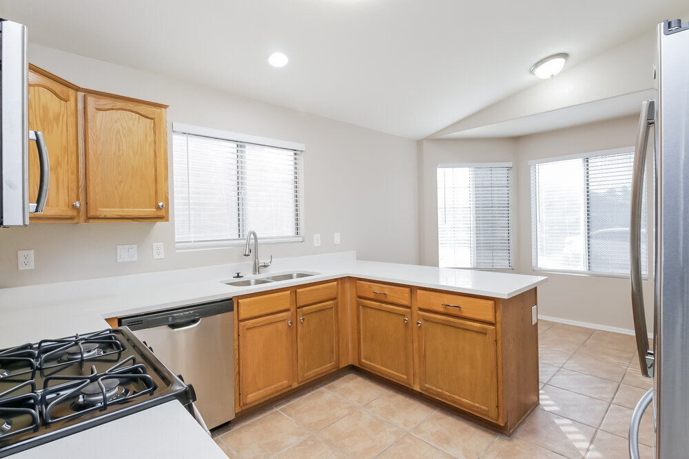 Building Photo - 118 W Tumbleweed Ct
