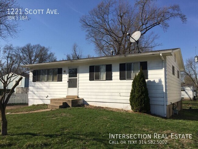 Primary Photo - 1221 Scott Ave
