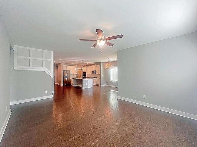 Building Photo - 213 Bank Swallow Wy