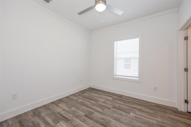 Building Photo - 1605 Daniel Dr