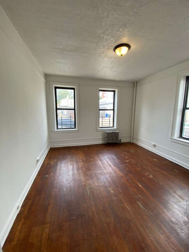 Building Photo - 1179 Yonkers Ave