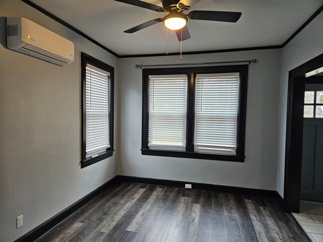 Building Photo - 29 Baker St