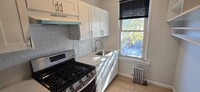 Building Photo - 1 bedroom in ASTORIA NY 11105