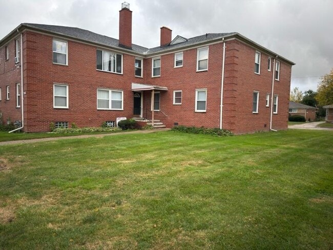 Primary Photo - 21345 Sloan Dr