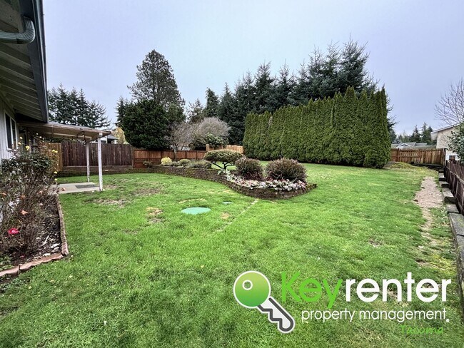 Building Photo - 7920-7922 37th St Ct W