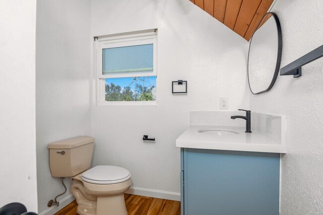 Building Photo - 68-046 Laau Paina Pl