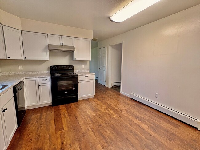 Building Photo - 2409 High Ave