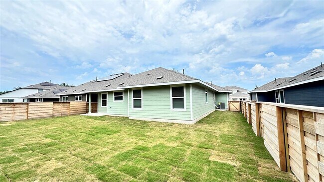 Building Photo - 155 Crawford