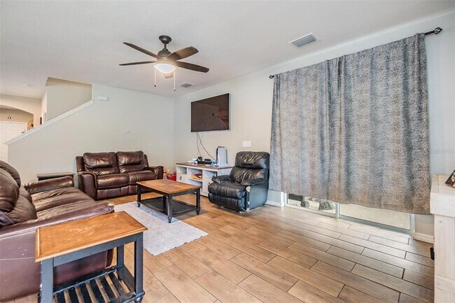 Building Photo - 2073 BRANDING IRON Way