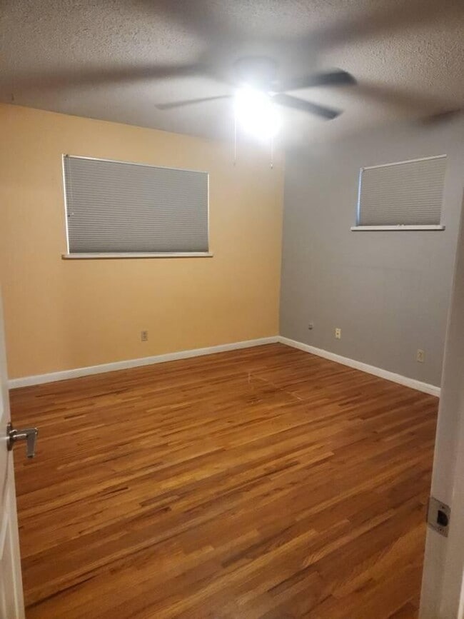 Building Photo - 2408 Cutler Ave NE