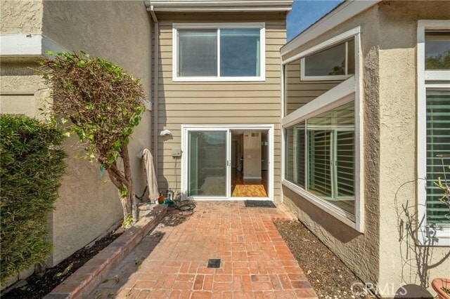 Building Photo - 337 Deerfield Ave