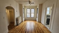 Building Photo - 1132 Vine St